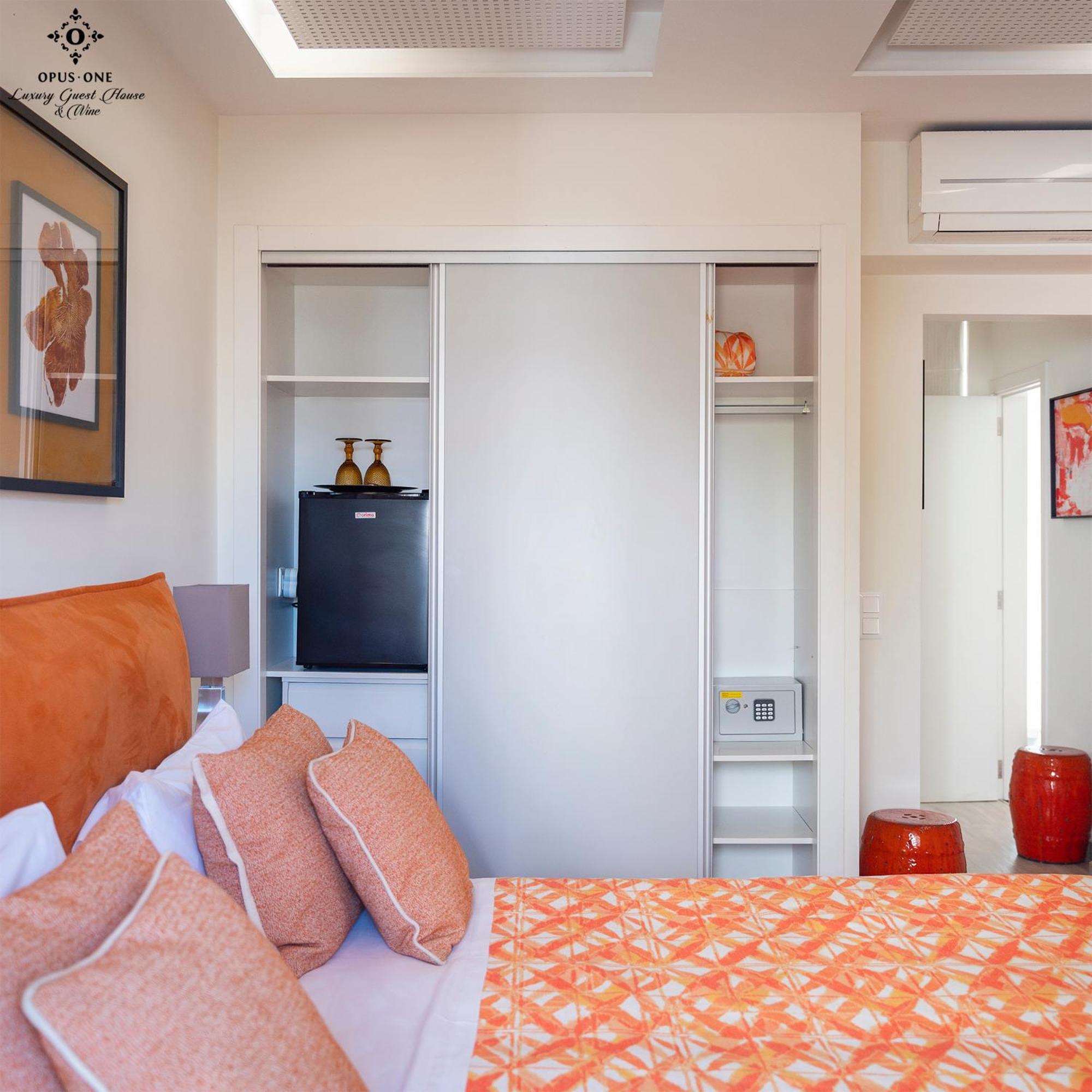 Opus One Luxury Guest House & Wine Φάρο Εξωτερικό φωτογραφία